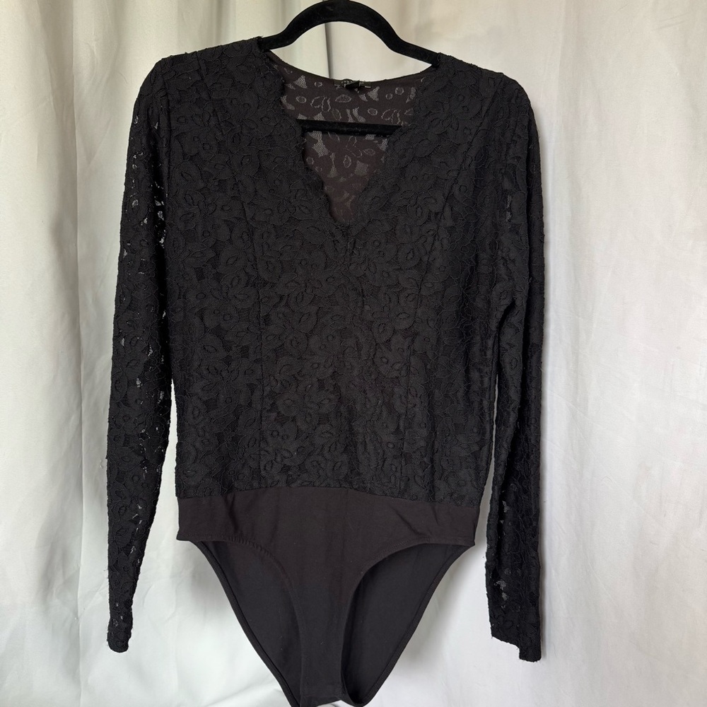 Ann Taylor factory black lace v neck body suit medium